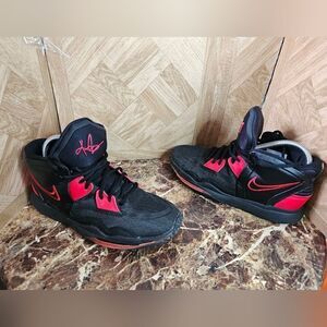 Nike Kyrie Infinity Bred GS Youth DD0334-004 basketball shoes size GS 7y 284